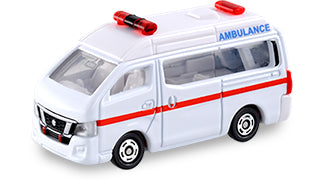 Tomica No.018 Nissan NV350 Caravan Ambulance