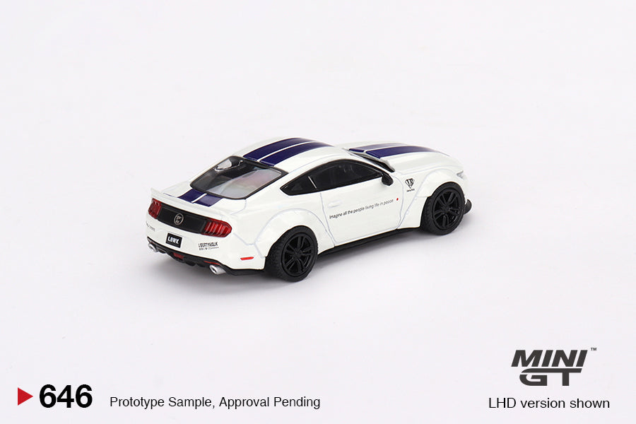 MINI GT 646 FORD MUSTANG GT LB-WORKS White RHD